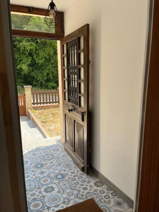 Ferienwohnung Chez Mimi, La Route Des Fruits Jumièges Exterior foto
